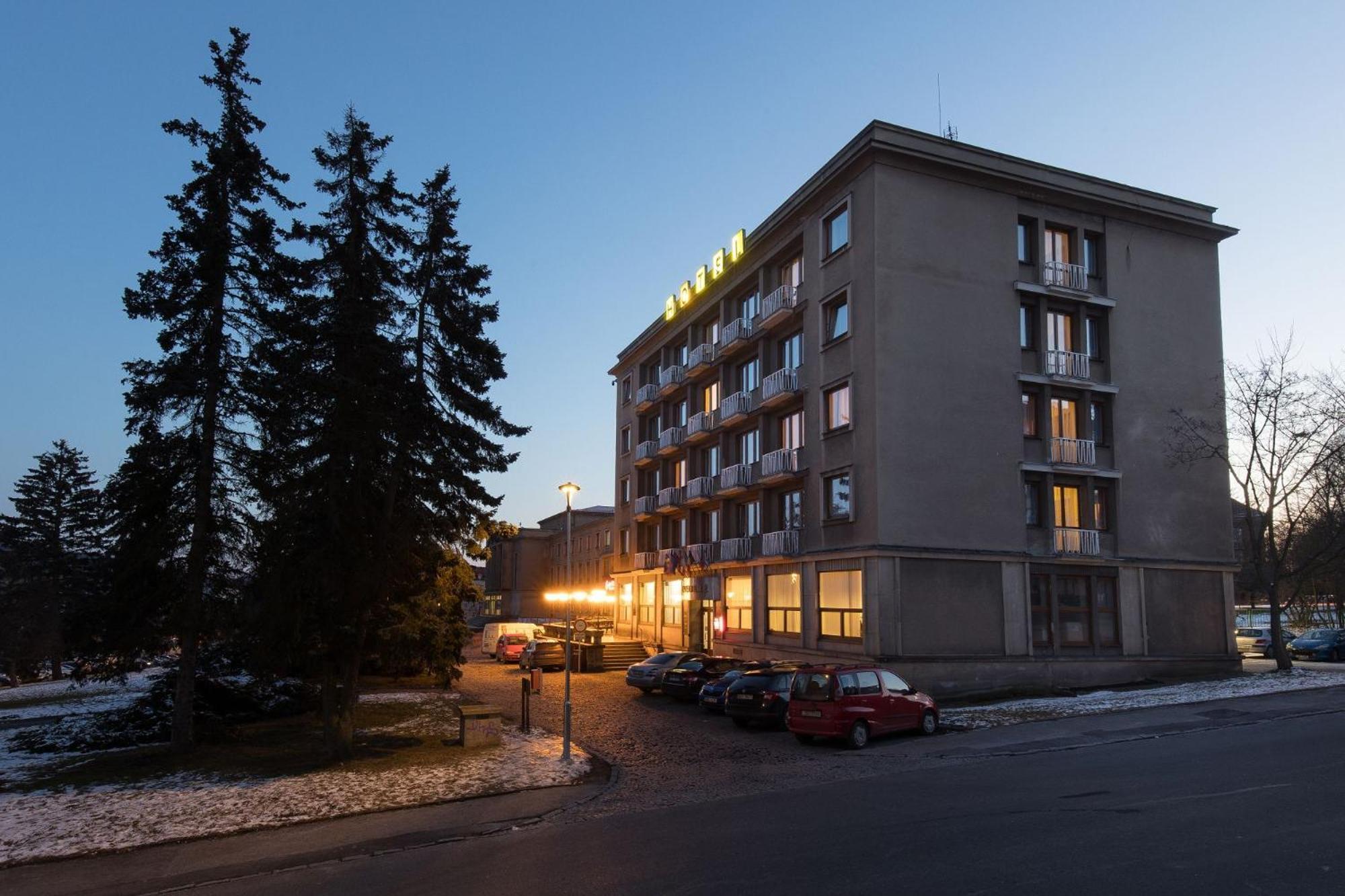 Hotel Belvedere Příbram Екстериор снимка