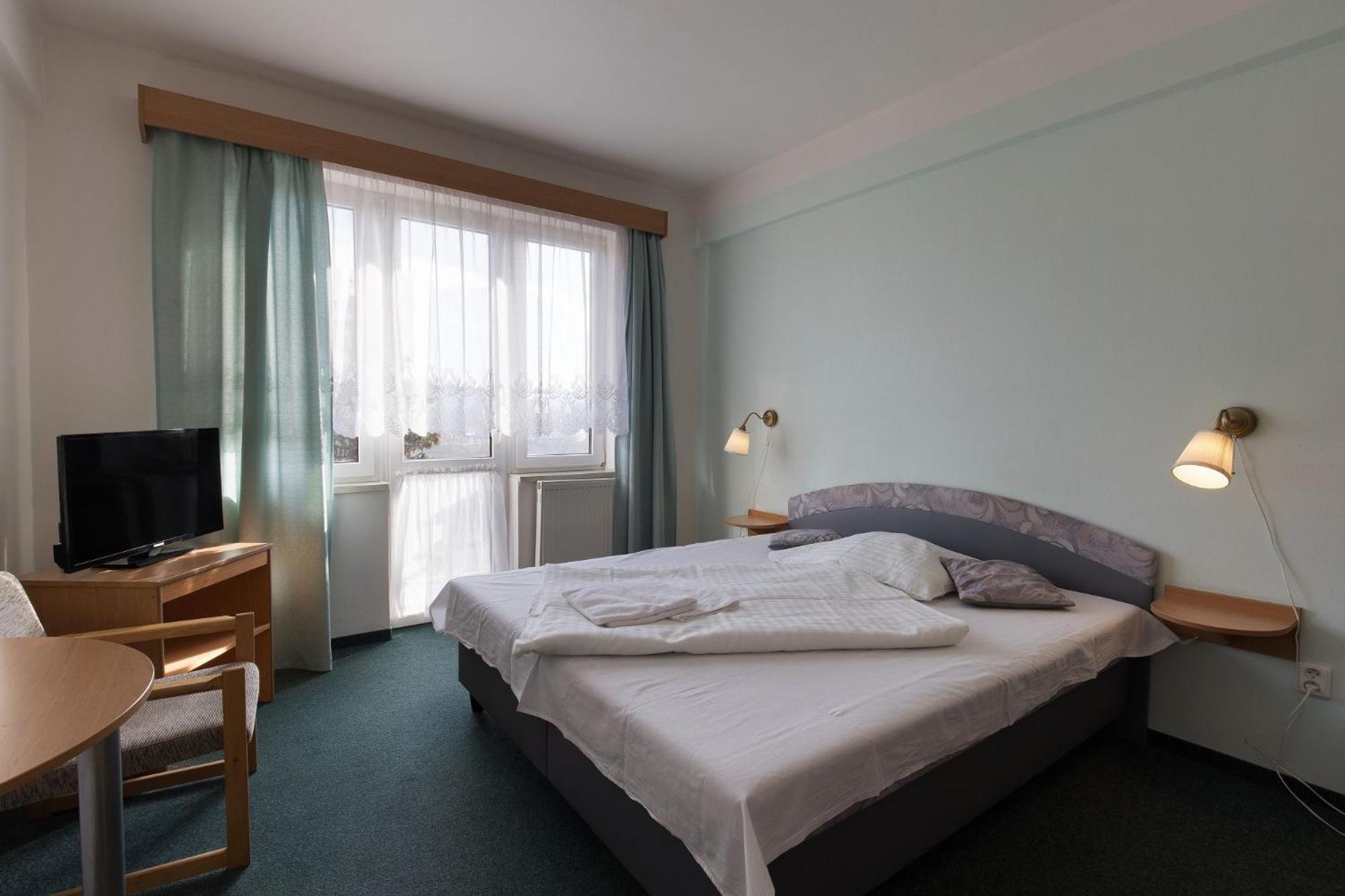 Hotel Belvedere Příbram Екстериор снимка