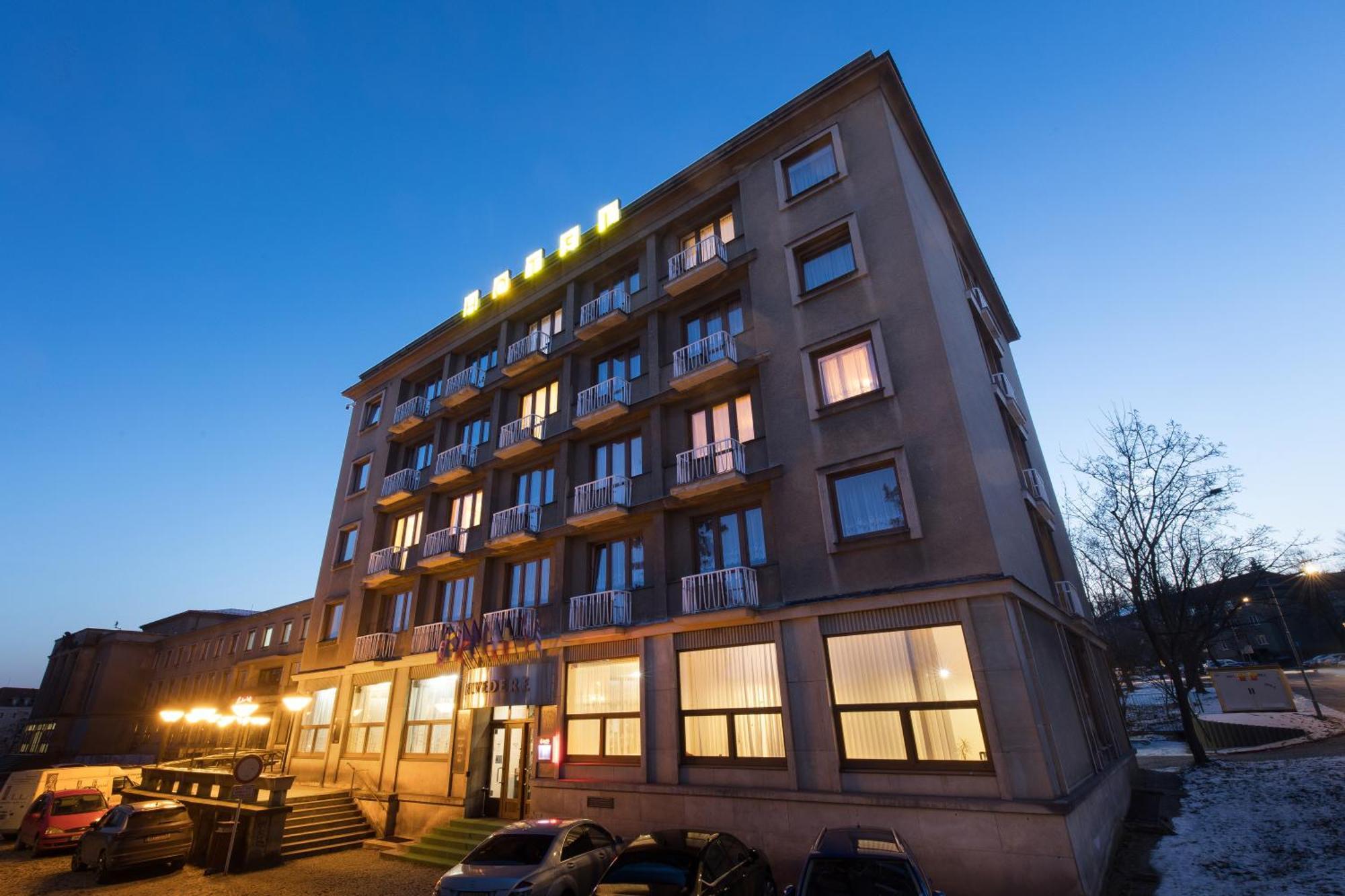 Hotel Belvedere Příbram Екстериор снимка